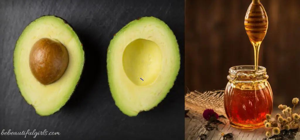 Avocado and honey face mask for dry skin