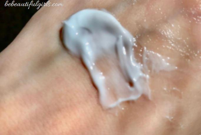 Nivea soft light moisturising cream