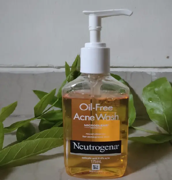 Neutrogena Oil Free Acne Wash Review