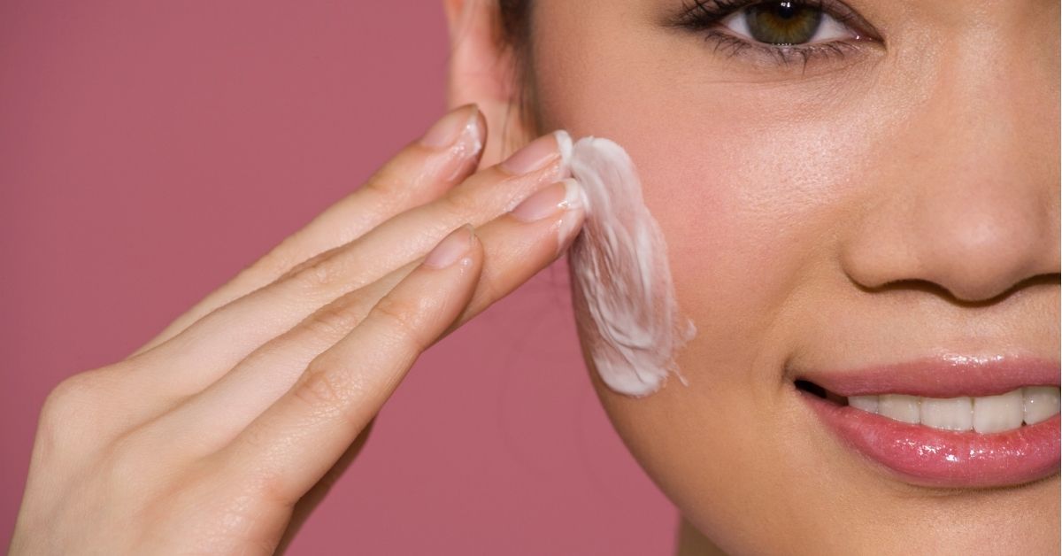 Top 10 Best Organic Face Moisturizers Available In India 2023
