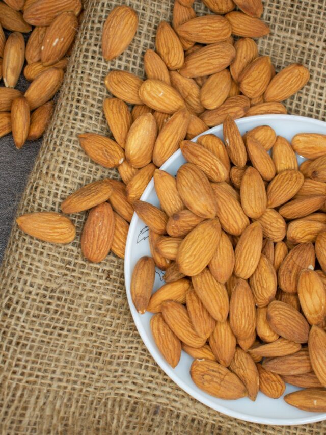 Benefits Of Soaked Almonds For Skin, Hair, And Health