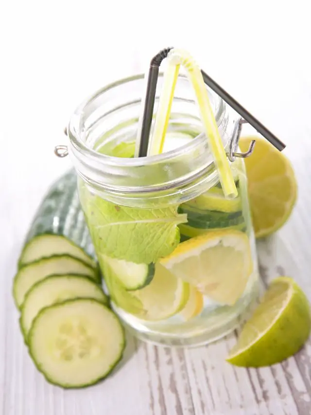 Benefits of Detox water to get clear skin